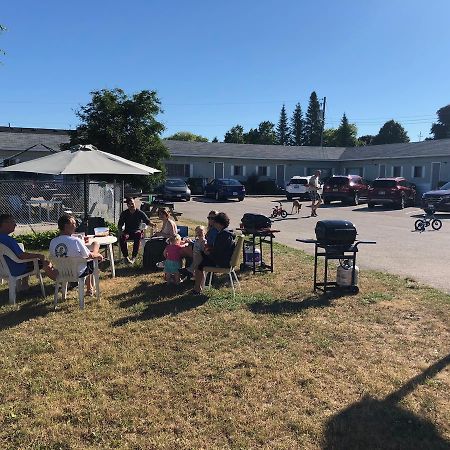 Kincardinite Motel Ripley Экстерьер фото