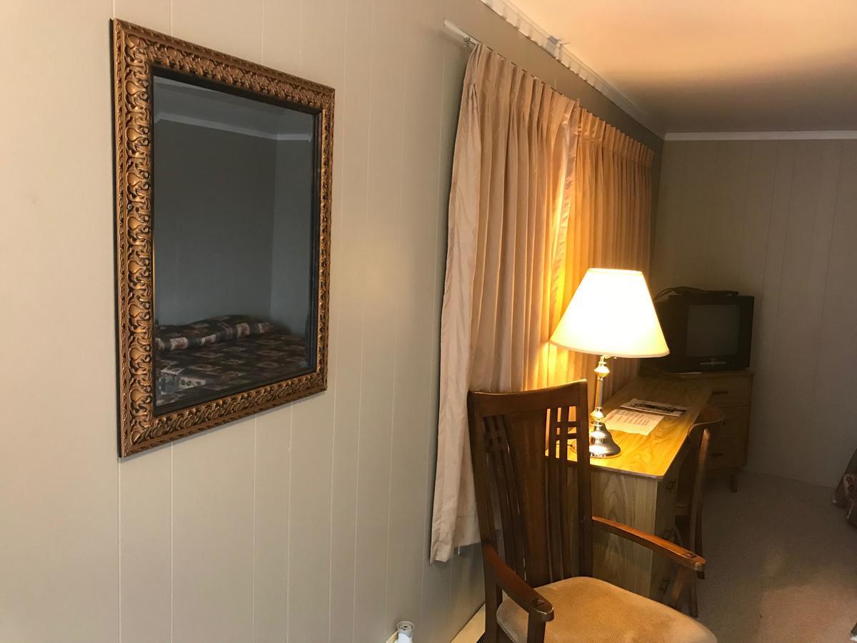 Kincardinite Motel Ripley Экстерьер фото